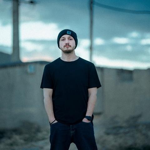 دانلود آهنگ من موجی ام صفر صد خوب خوش چت رد راحت ازم میشه دل کند شایع