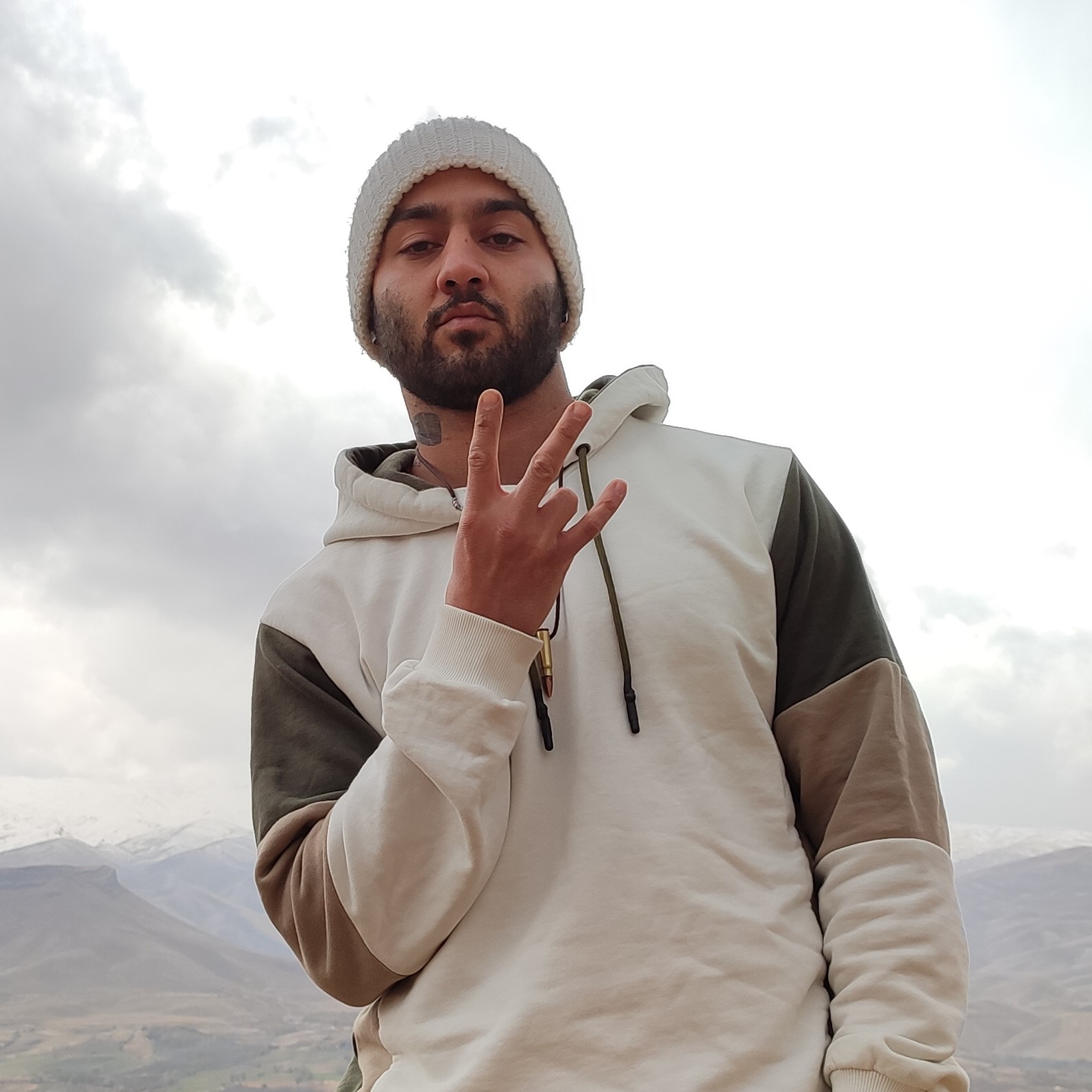 دانلود آهنگ کم مکیدی شیرمون تو جهان غریبون کردین توی شیشمون مدام بازیچمون توماج