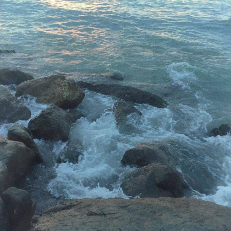 دانلود آهنگ  مگه بازیه که مهم باشه ببره کی تو که هیچوقت نمیفهمی توی دلمه چی 