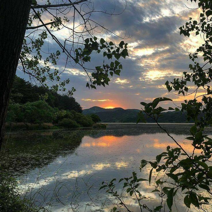 دانلود آهنگ بزرگترین اشتباه زندگیم بالا بردن یه ادم بود 