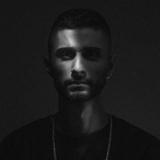 دانلود آهنگ سازامونو نزده نشکونن تو خونه خودمون نباشیم از همه ور تو حبس سجادی