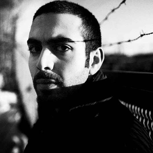 دانلود آهنگ من میگم اون که تهش زنده موند تو زمستون داغ این زندگی تو دلش موند بهرام