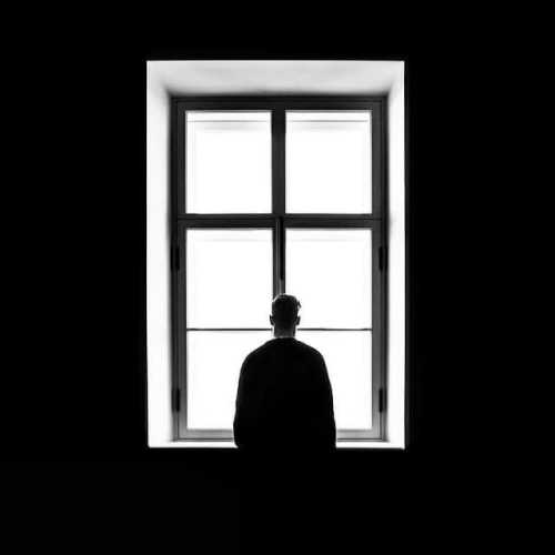 دانلود آهنگ هرجا میرم رد پای توعه هرکی دورمه مسته پای رولش د دان