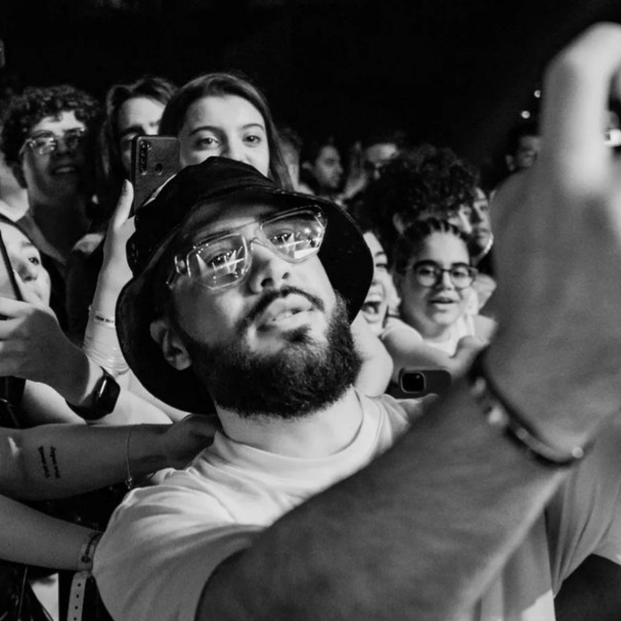 دانلود آهنگ یه نوری توی قلبمه علی ازا