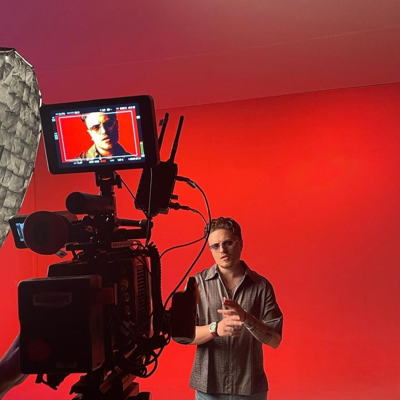 دانلود آهنگ دنس ویز می پوبون