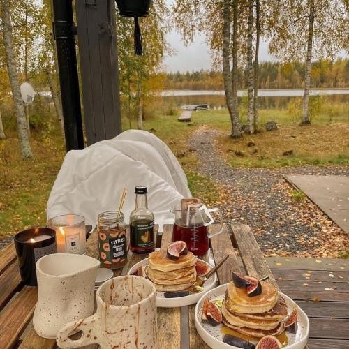 دانلود آهنگ با تو شبا رو میخوابم با عشقت پا میشم بیبال