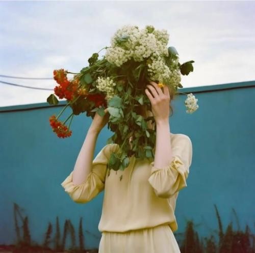 دانلود آهنگ من همینم همینم همینم میمونم عادیه میزنم میزونم  عماد کمیاب 