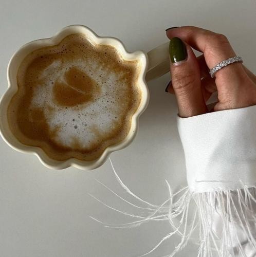 دانلود آهنگ داره پاییز میشه هوا سرد میشه دلم تنگ میشه بیشتر از همیشه برا تو علی صدر 