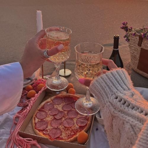 دانلود آهنگ برای قلبش و روحش و باوراش زنده موند صادق و امیر خلوت