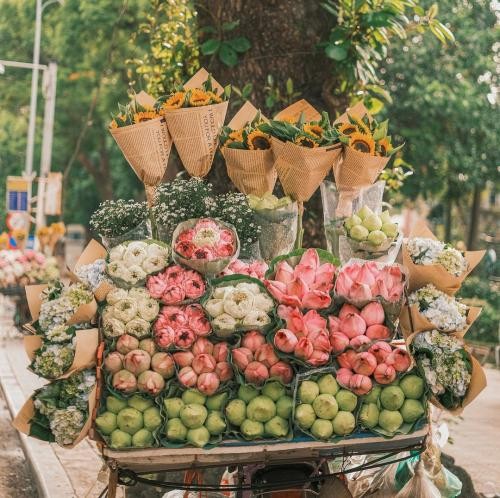 دانلود آهنگ بگو روز مبادات کجاست من که روز مبادام پیش خداست مهراب