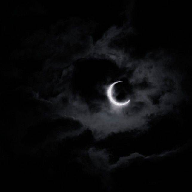 دانلود آهنگ تو دلت یه دریاست که همرنگ چشماته دلم یه صحراس علی میر