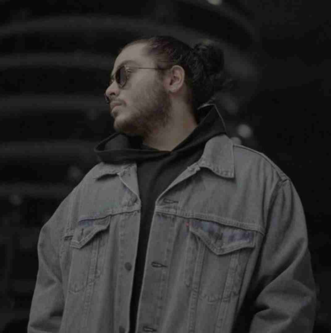 دانلود آهنگ (ورژن لایو) Broken Smile هومان