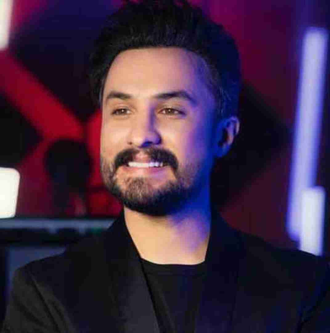 دانلود آهنگ کجا داری میری من عاشق و اسیرم  حمید هیراد و راغب