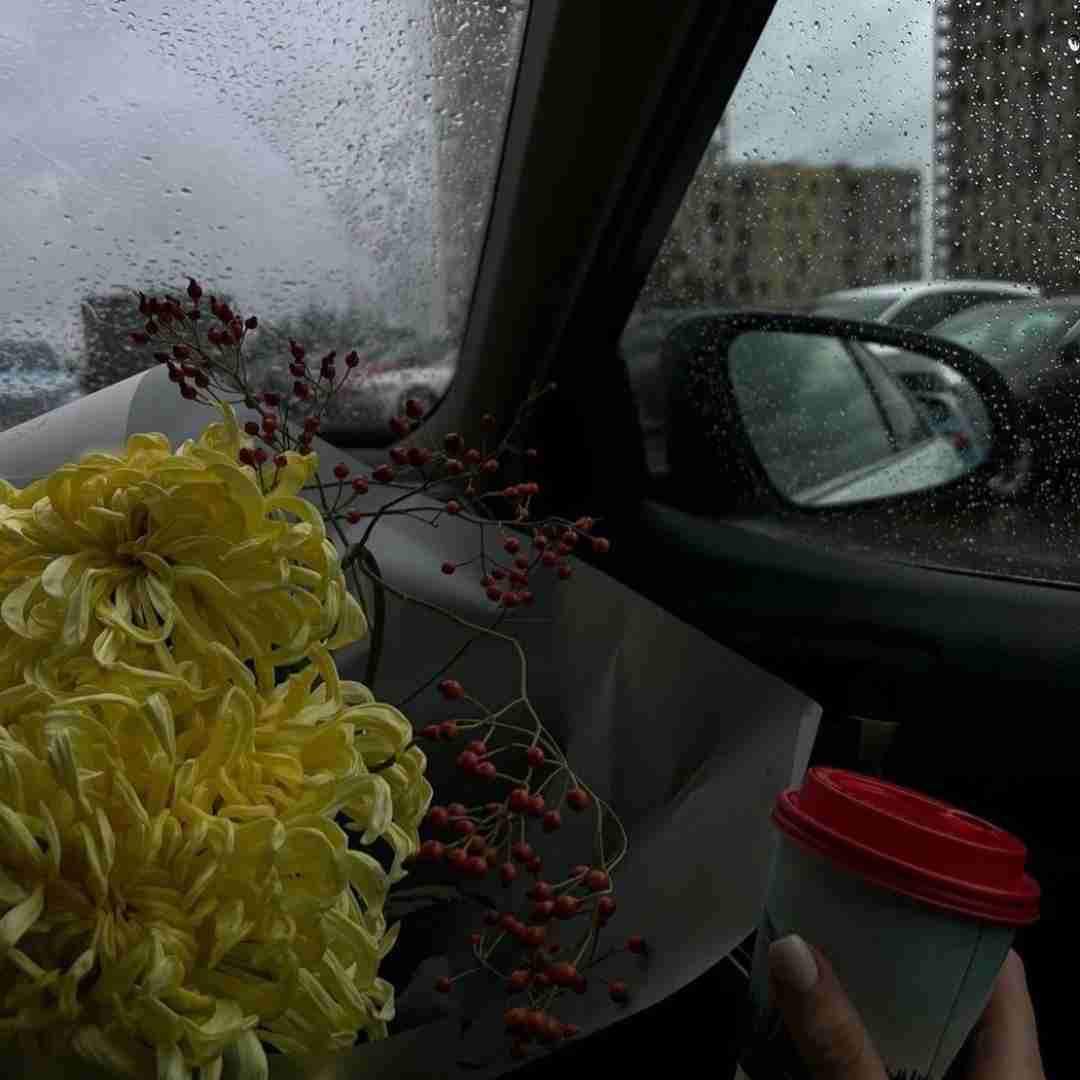 دانلود آهنگ مث مادرای آبان مث خنده پای دار توماج