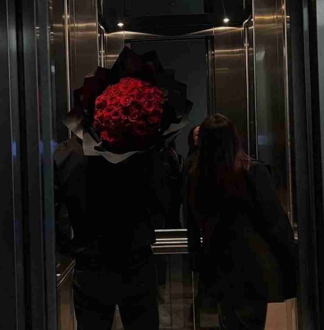 دانلود آهنگ خونمی تو پودرمی تو‌ قرصمی دوامی زیر پوستمی تو لوسمی سیجال