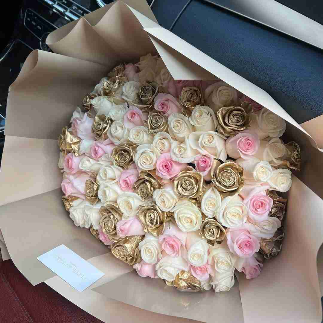 دانلود آهنگ ازت یادگاری دارم تو گردنم میخوام یاد تو بیفتم تو هر دمم 