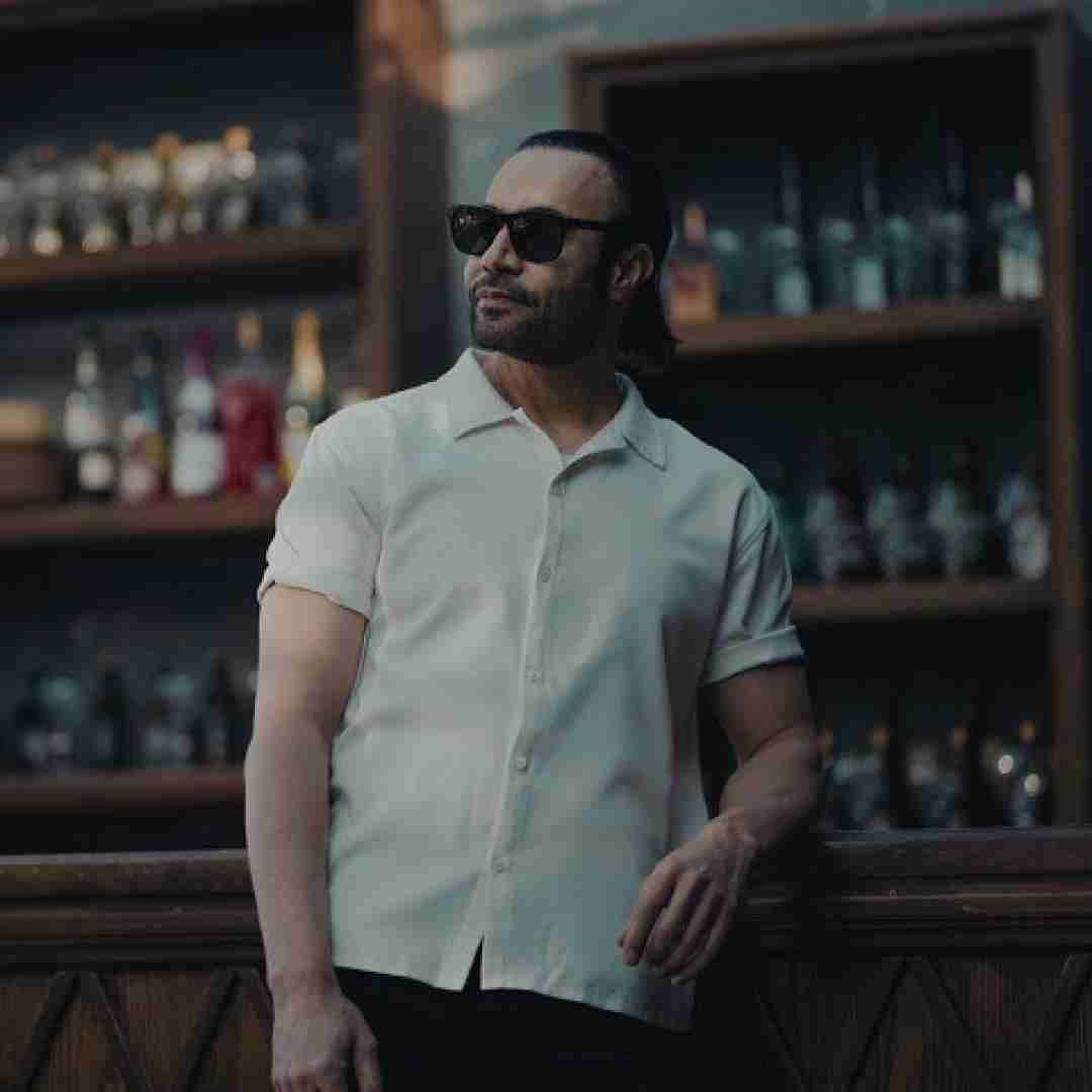 دانلود آهنگ حواست کجاس امین شکرشکن