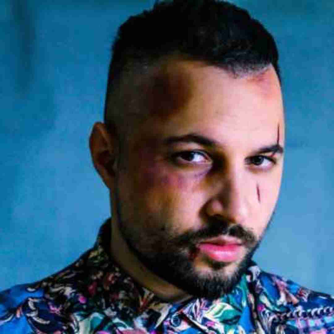 دانلود آهنگ مودم الان آفلاین گوشی روی سایلنت تی ام بکس