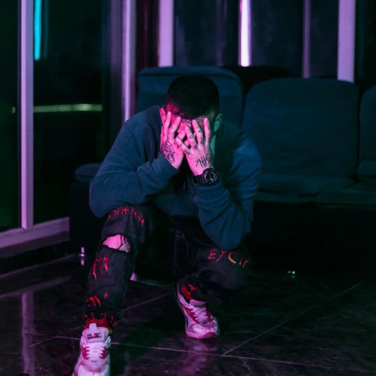 دانلود آهنگ سرد ایسین