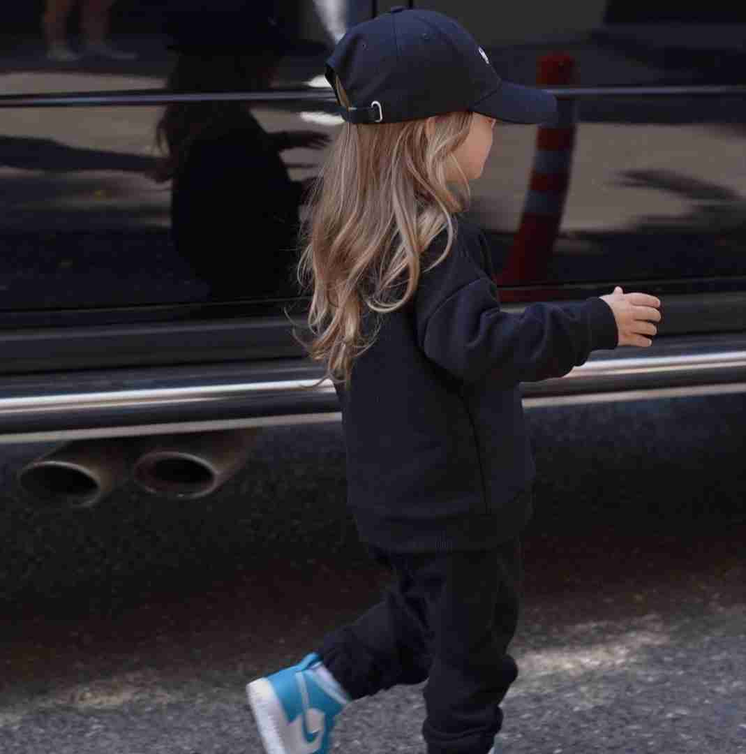 دانلود آهنگ همه حرفات دروغه تو نگی جایی تا صبحا شبا بیدارم تا نری جایی ایمانمون