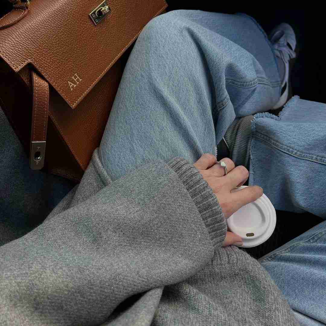 دانلود آهنگ یه حسی میگه دیگه بیخیال همه شمو