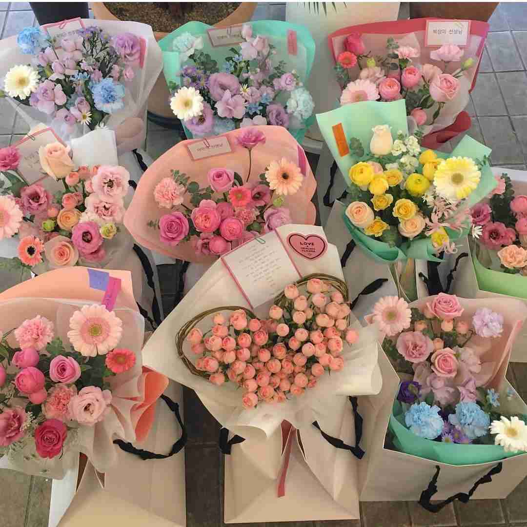 دانلود آهنگ شادمهر عقیلی عشق خوبه با دلتنگیای نابش با همه جنگای اعصابش (هوش مصنوعی