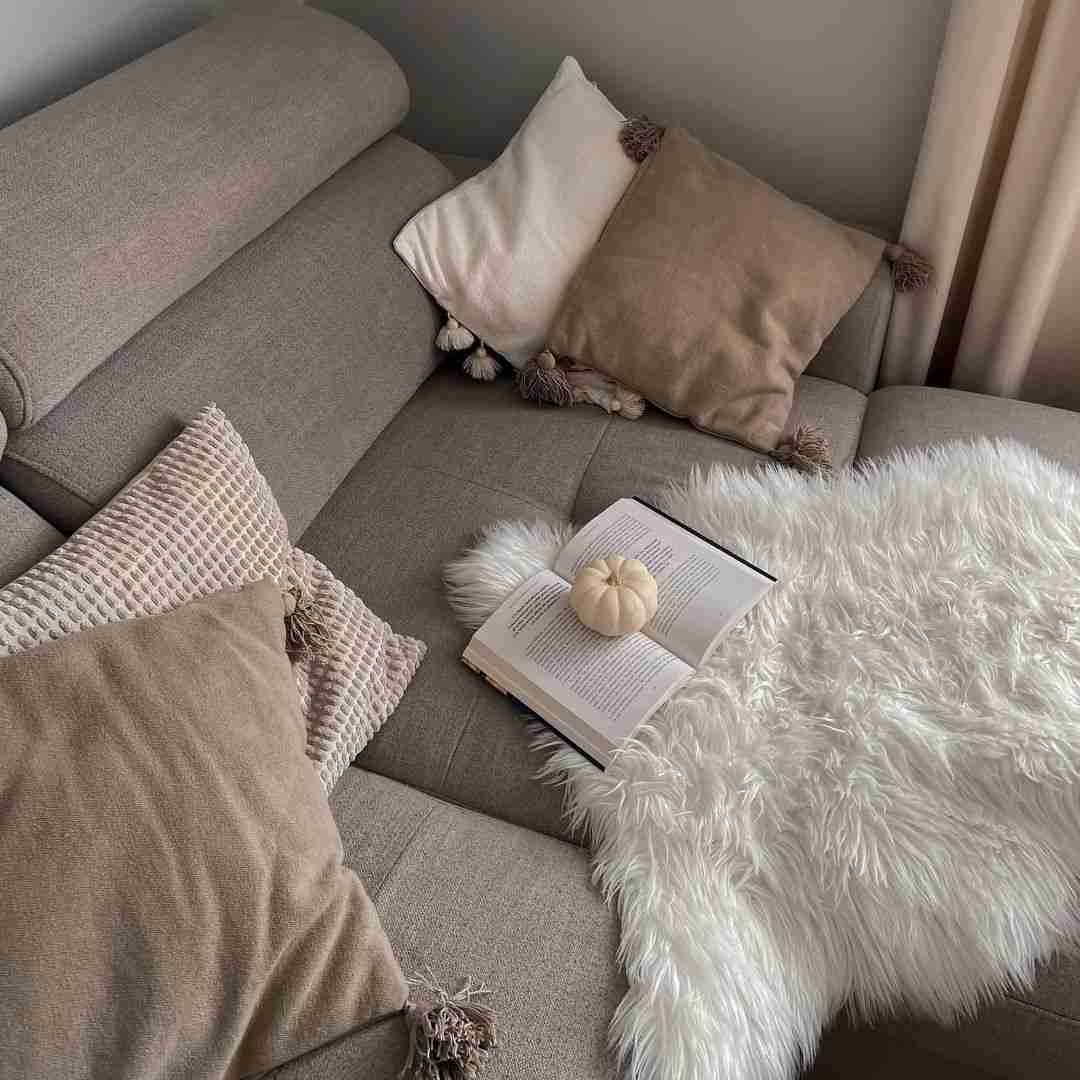 دانلود آهنگ سرا تو گوشی دنیامون کوچیک خلاصه تو چی پول پوچی کابوس