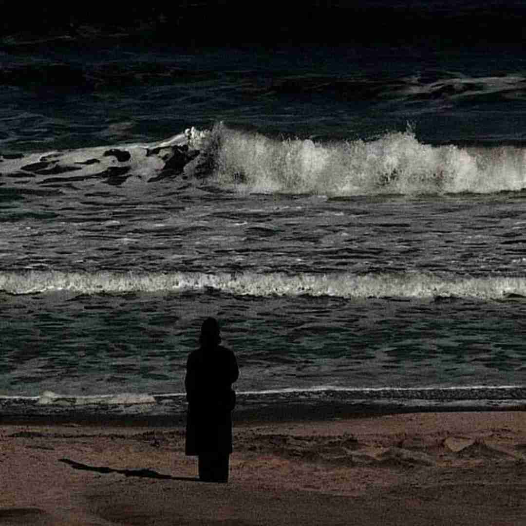 دانلود آهنگ عوض شده چقد برام طعم زندگی خالی شده شبا