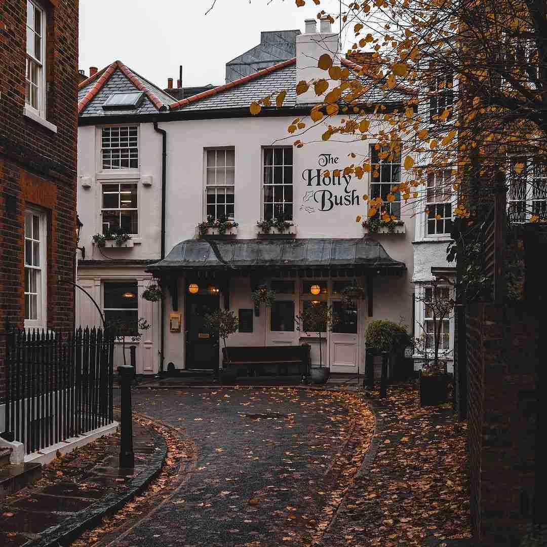 دانلود آهنگ دیگه حس نمیشه گرمای دستای لطیفت