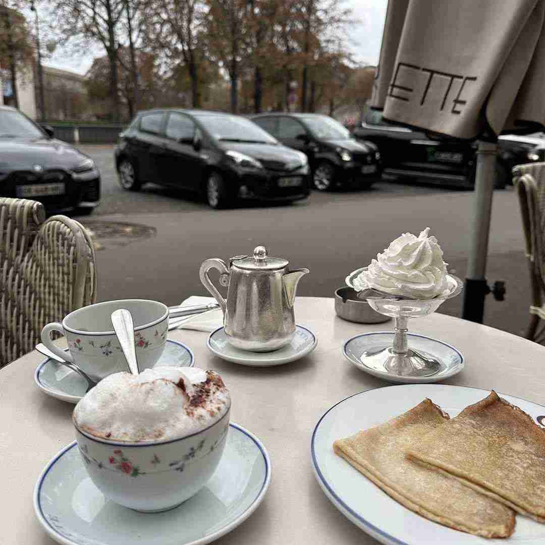 دانلود آهنگ پیش تو دائم به لکنت میفتن حرفام زل میزنی تو چشمام بهونه زیبام