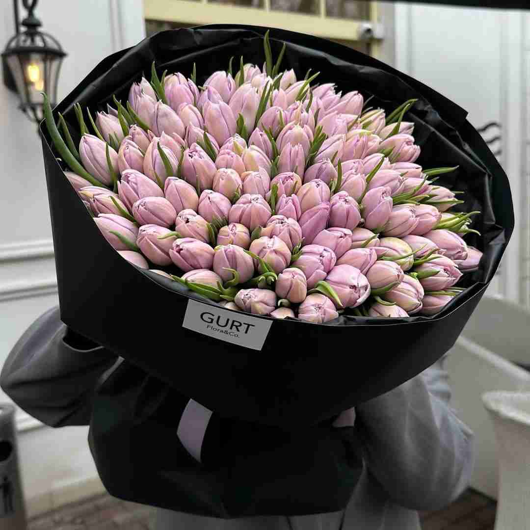 دانلود آهنگ وان نایت این دوبای 