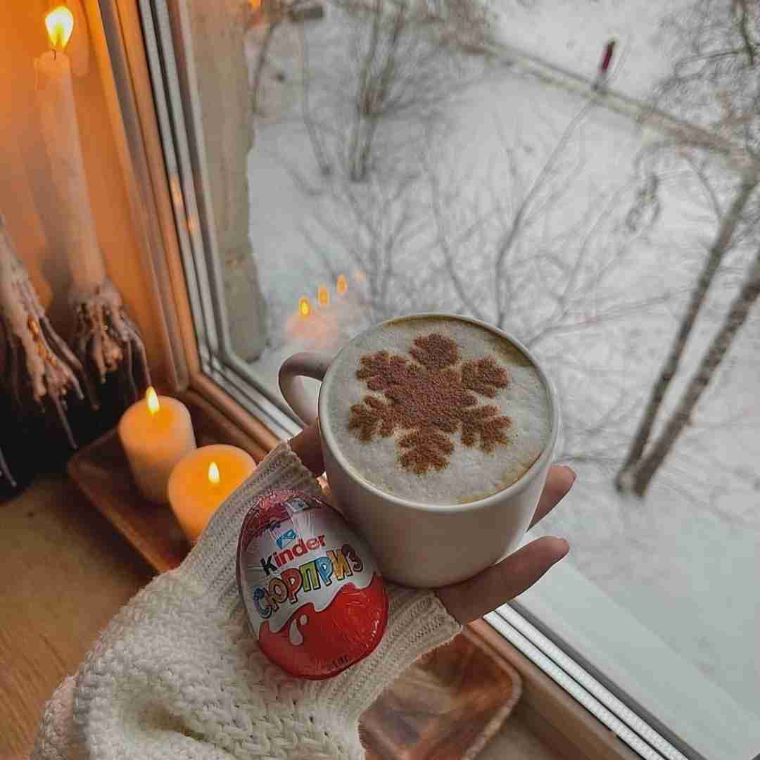 دانلود آهنگ رسیده تقویم به وقت آذر کم کم دارم میکنم باور که پیرتر شدم 