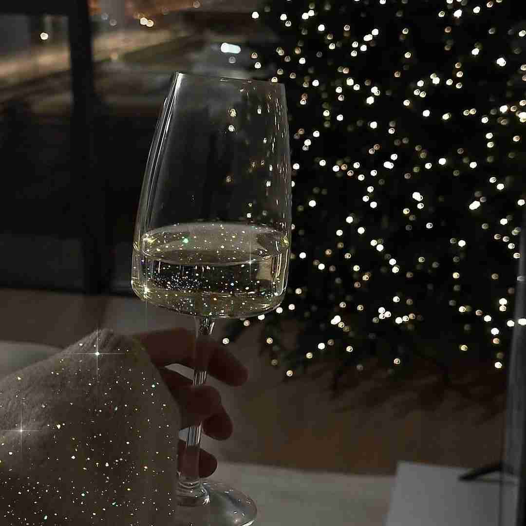 دانلود آهنگ برا تو کی مثل من نو میپوشه هر جای میپوشه همچین رنگایی