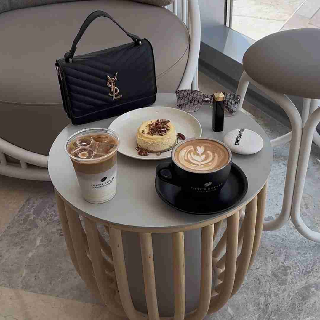 دانلود آهنگ الان دور هم جمعیم پلیس ها همه کردن کمین 