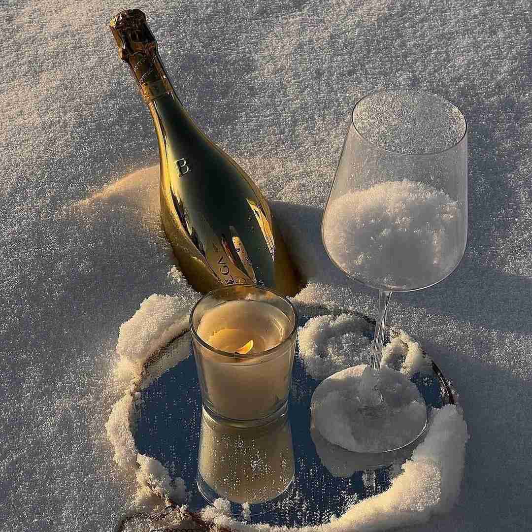 دانلود آهنگ اینا میدونن تو رایمه ما نیس مشه فیکو فیکو