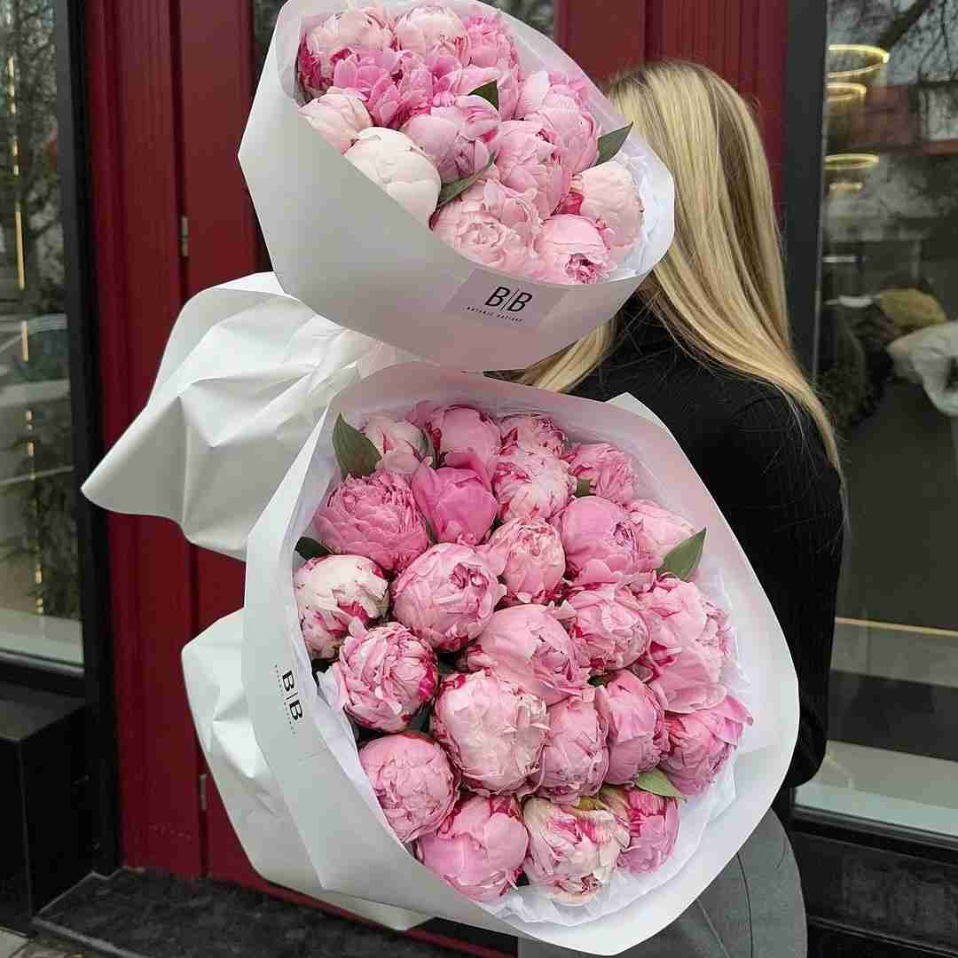 دانلود آهنگ اینا همه دهه هفتادن ولی سایزشون هشتاده