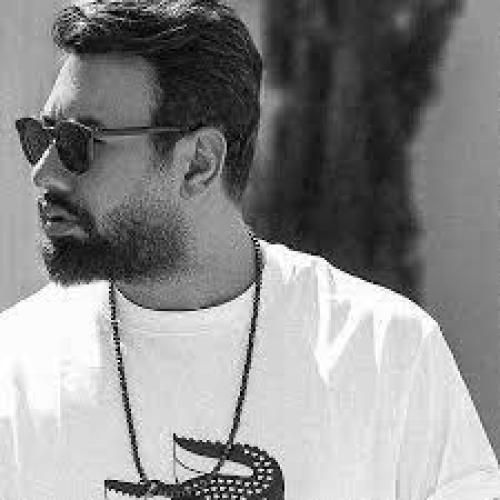 دانلود آهنگ آهای عشق بی توقع منو محکم بغلم کن محمد لطفی