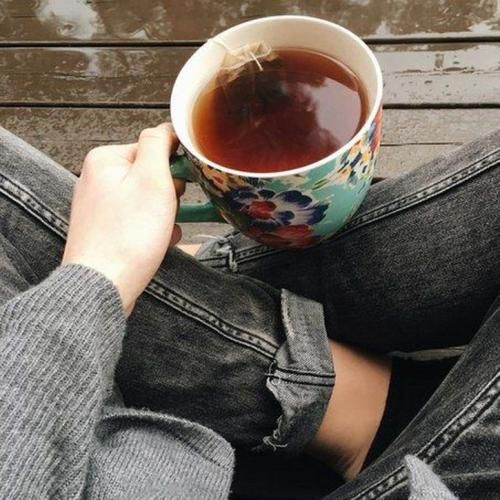 دانلود آهنگ میرن پرده ها عقب بچه ها منم رو صحنه خوانندم 