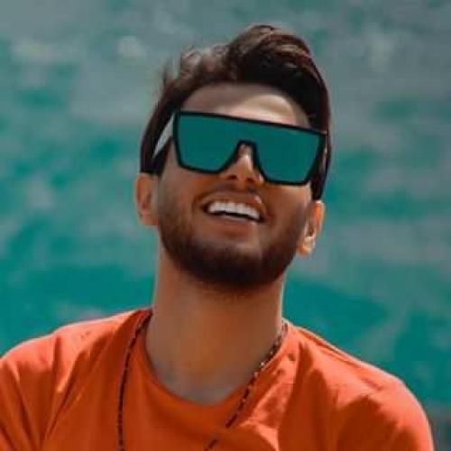 دانلود آهنگ عاشقی بد دردیه و ته نامردیه علیرضا باباجانی