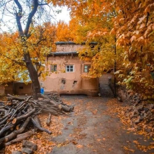 دانلود آهنگ توی اون نگاه اول دلم از نگات یه چک خورد 