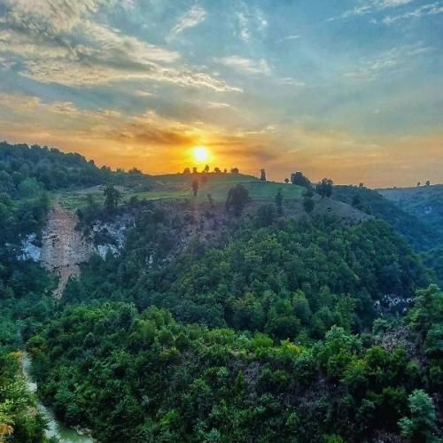 دانلود آهنگ  طناز من ای ناز من ای ناز باز از تو میگم 