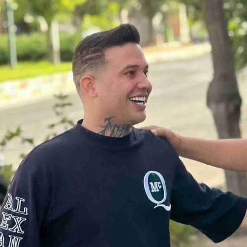 دانلود آهنگ گریزانم از این همه درد و خنده پیر پیرم علی احمدیانی