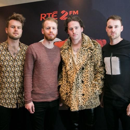 دانلود آهنگ Call It Love Picture This