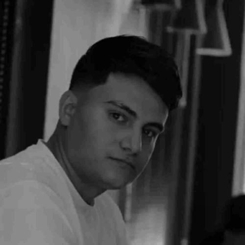 دانلود آهنگ دلتنگی هر شو کشیدم نخ نخ سیگار دمه باد رامین کرمی