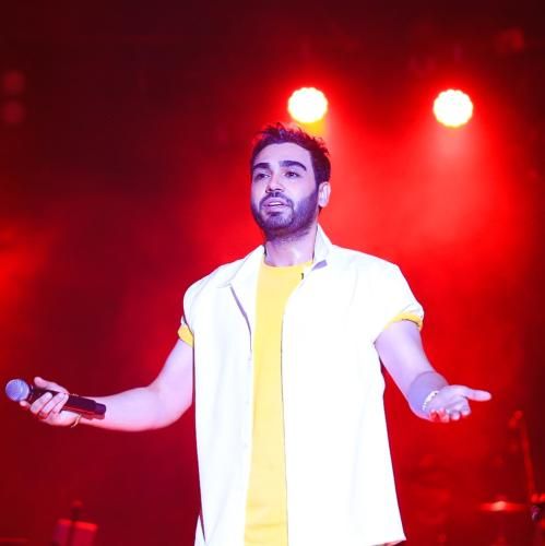 دانلود آهنگ برو دوراتو بزن ببین کی مثل من میشه واست سینا درخشنده