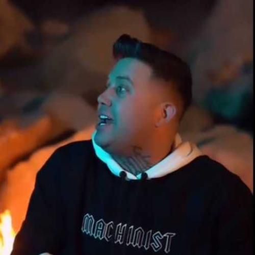 دانلود آهنگ چشام برات پر میزدن تو که برام پر پر شدی علی احمدیانی