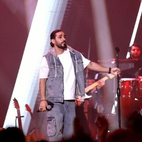 دانلود آهنگ مثل چشمام میخوامت تو رو از دور میپامت کسری زاهدی