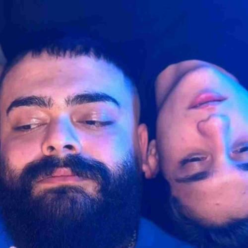 دانلود آهنگ قهر که میکنی عجیب غریبی ساعت دو ظهره ولی میگی شب خوش علیراد