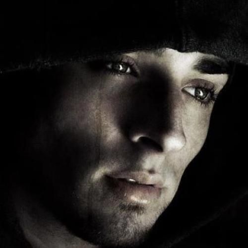 دانلود آهنگ نمیدونی که امشب چرا دل بی قراره علی جوادزاده