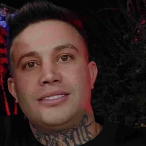 دانلود آهنگ ای داورو ﻣﻦ ﻣﻴﺨﻮام ﻛﻮﻳﺮ ﻟﻮﺗﻪ ﭼﺸﻤﺎت علی احمدیانی